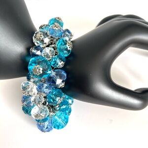Blue Teal Clear Crystal Cluster Faceted Glass Beaded Stretch Bracelet 7"